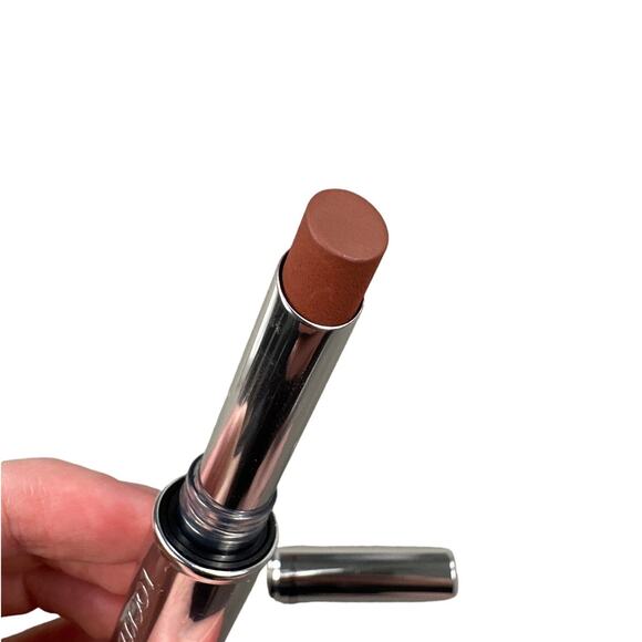 MAC Cosmetics - Locked Kiss 24hr Lipstick in 65 Posh - Picture 2 of 3